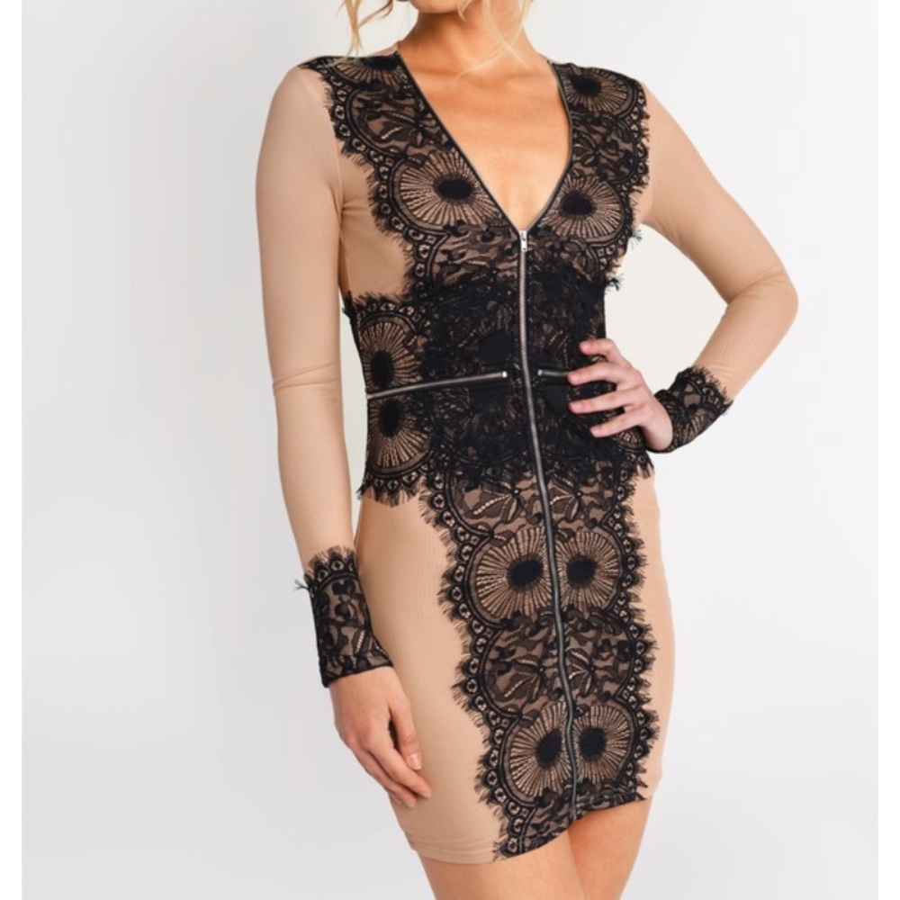 COMMAND ATTENTION BLACK &  NUDE LACE BODYCON DRESS